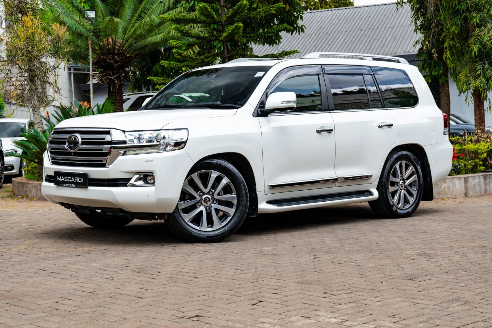 Toyota Land Cruiser LC 200 ZX thumbnail 2