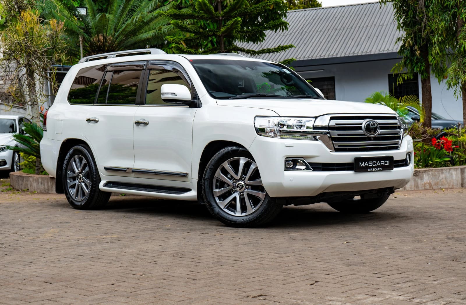 Toyota Land Cruiser LC 200 ZX thumbnail 4