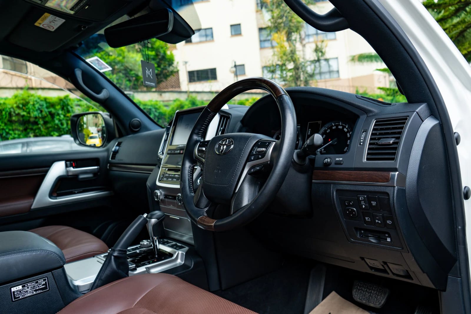 Toyota Land Cruiser LC 200 ZX thumbnail 6