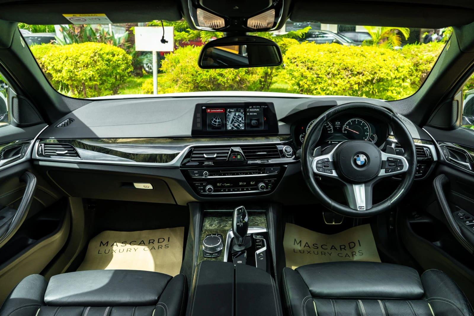 BMW 530i G30 Package thumbnail 3