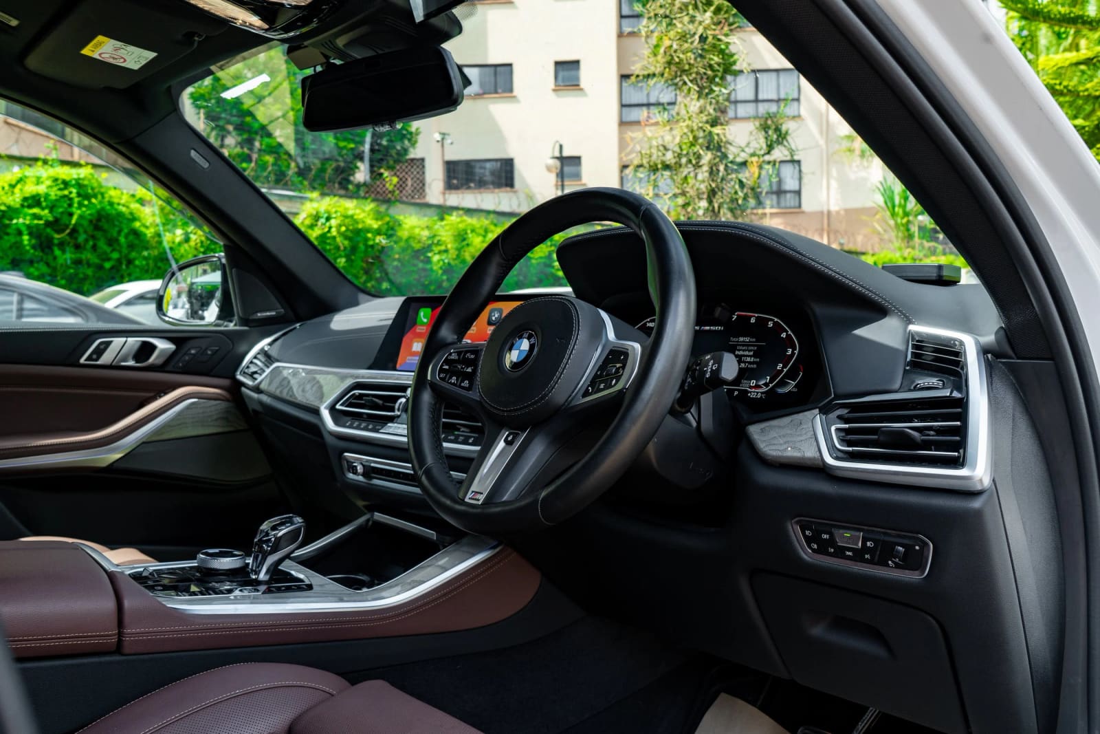 BMW X5 X-DRIVE M50i thumbnail 7