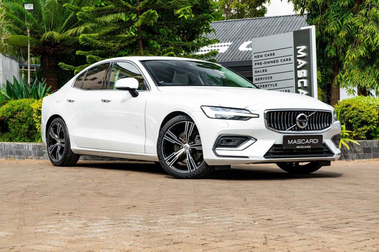 Volvo S60 T5 thumbnail 4