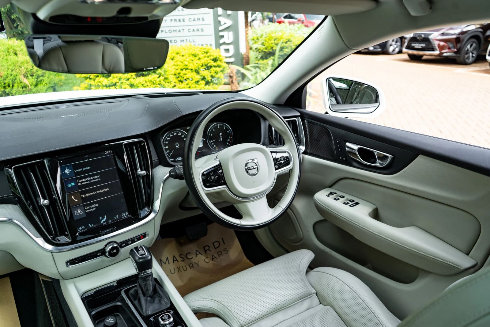 Volvo S60 T5 thumbnail 6
